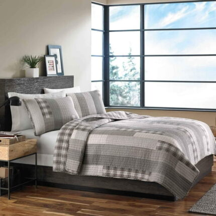 Fairview Quilt by Eddie Bauer